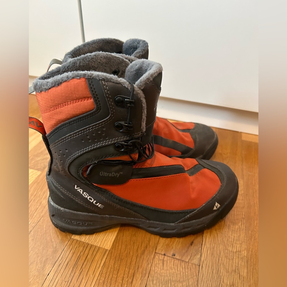 Women’s Vasque winter boot orange and gray size 7